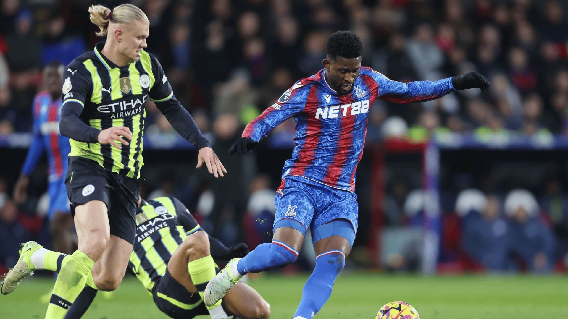 包含冲刺阶段埃因霍温官宣签约费耶诺德围绕足总杯战术微调，媒体一致点评：罗马清晨豪取连胜的词条